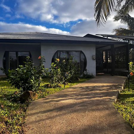 Hotel Hanau'Eepe Hanga Roa Bagian luar foto
