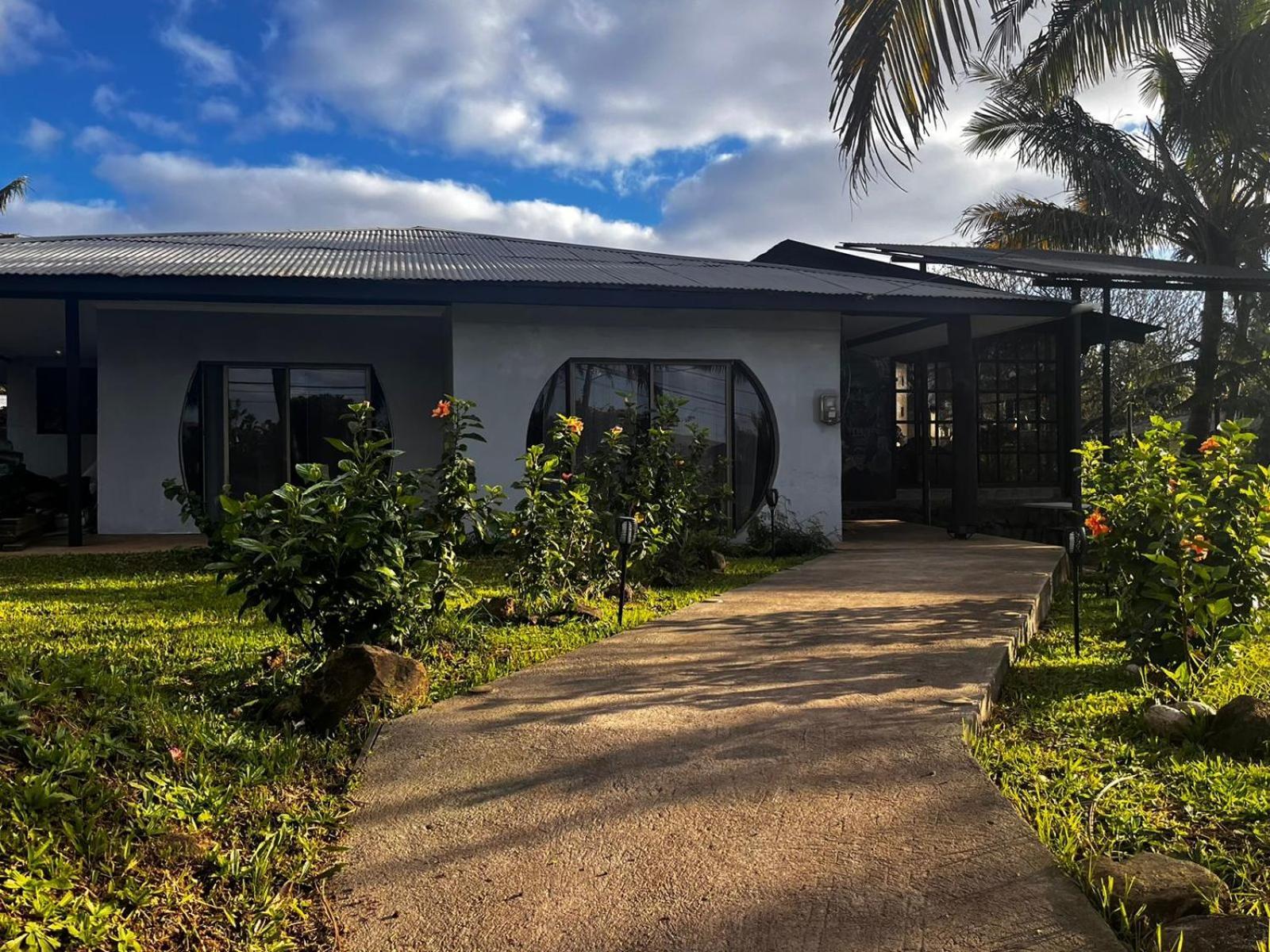 Hotel Hanau'Eepe Hanga Roa Bagian luar foto